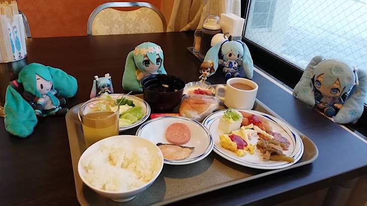 ミクさんたちは網走のホテルで朝食を食べました